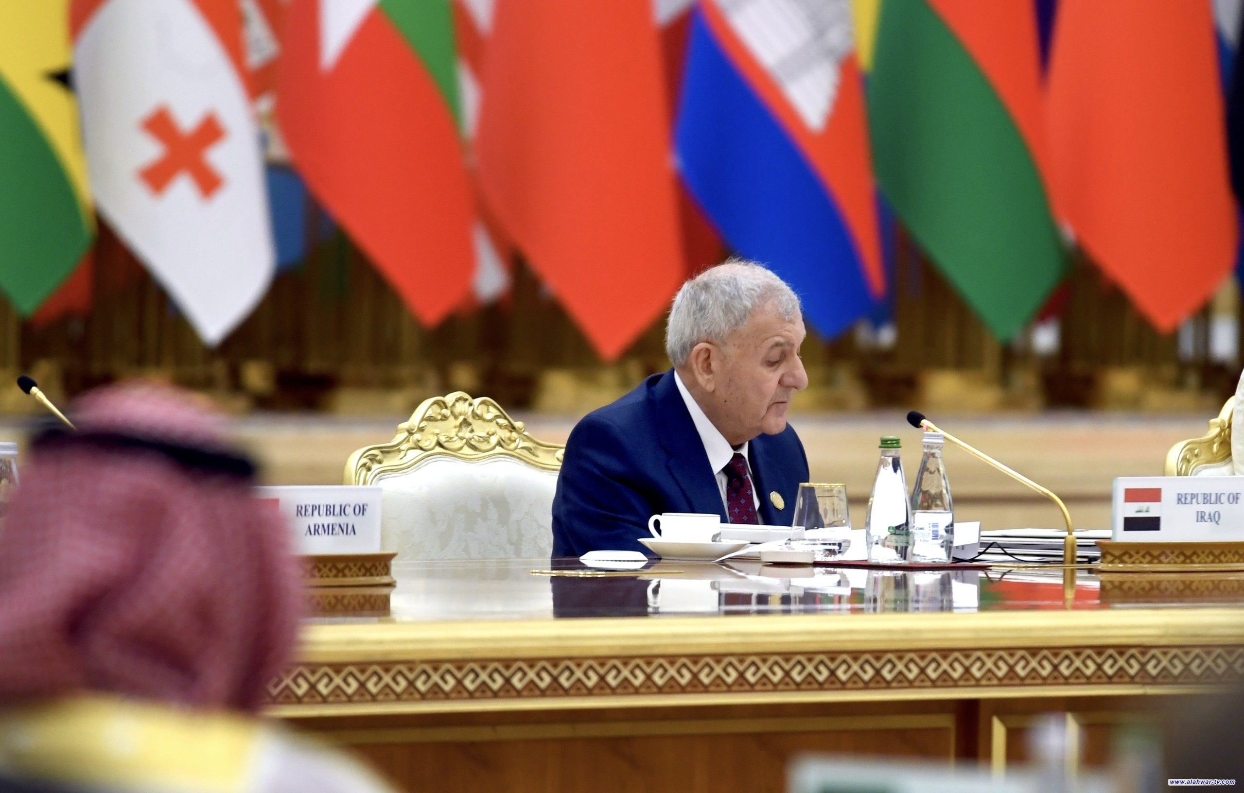 رئيس الجمهورية يعود إلى بغداد بعد اختتام زيارته إلى تركمانستان