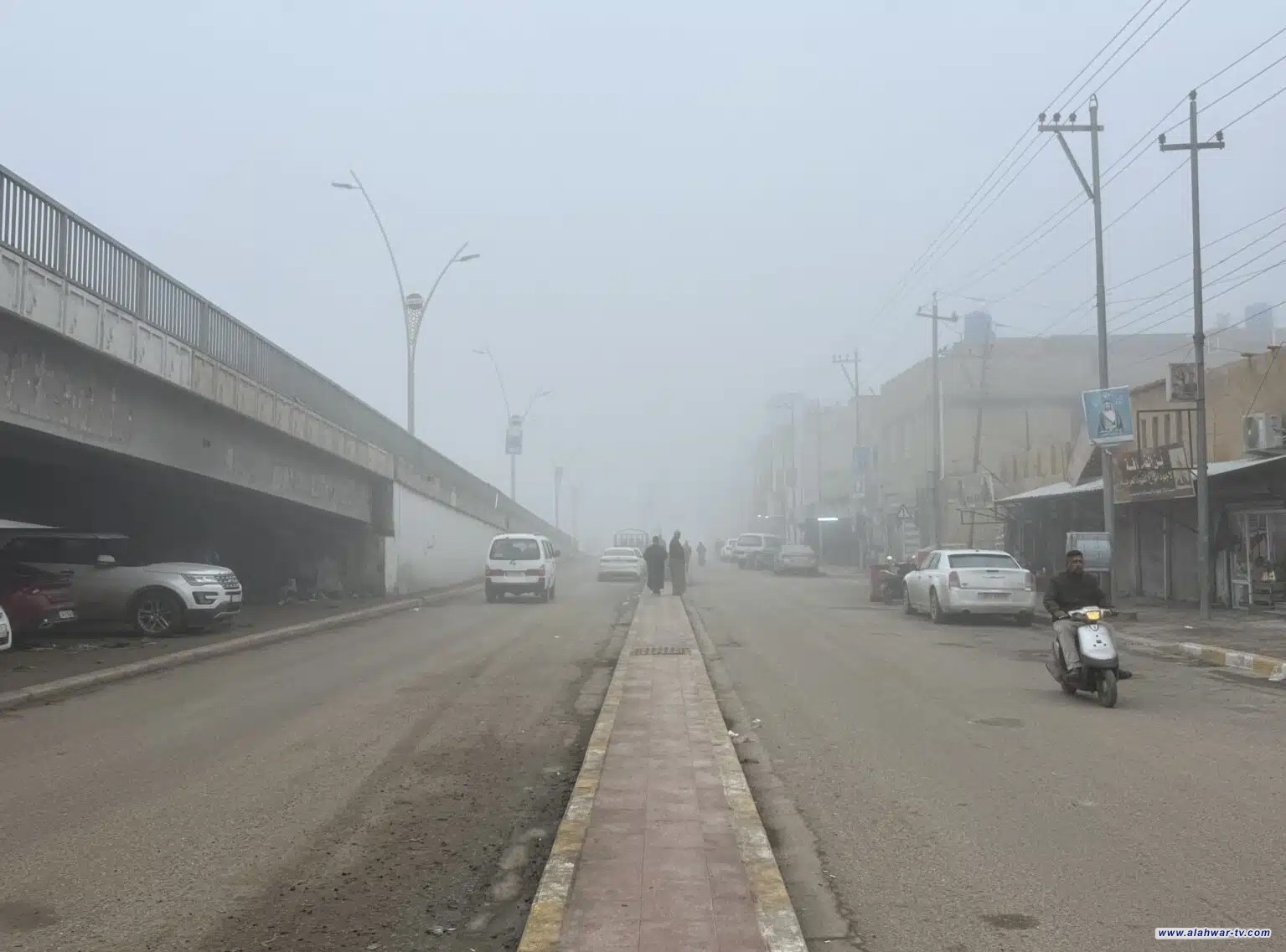 ذي قار: ضباب الصباح يحجب الرؤية حتى 400 متر في الطرق الخارجية وتحسّن تدريجي مع تقدم النهار
