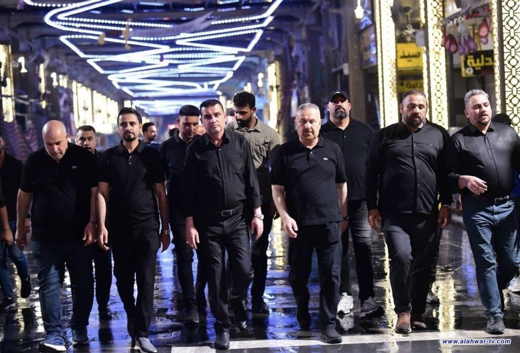 محافظ ذي قار يشرف ميدانياً على تهيئة شارعي الحبوبي والنيل استعداداً لاستعراض المواكب الحسينية