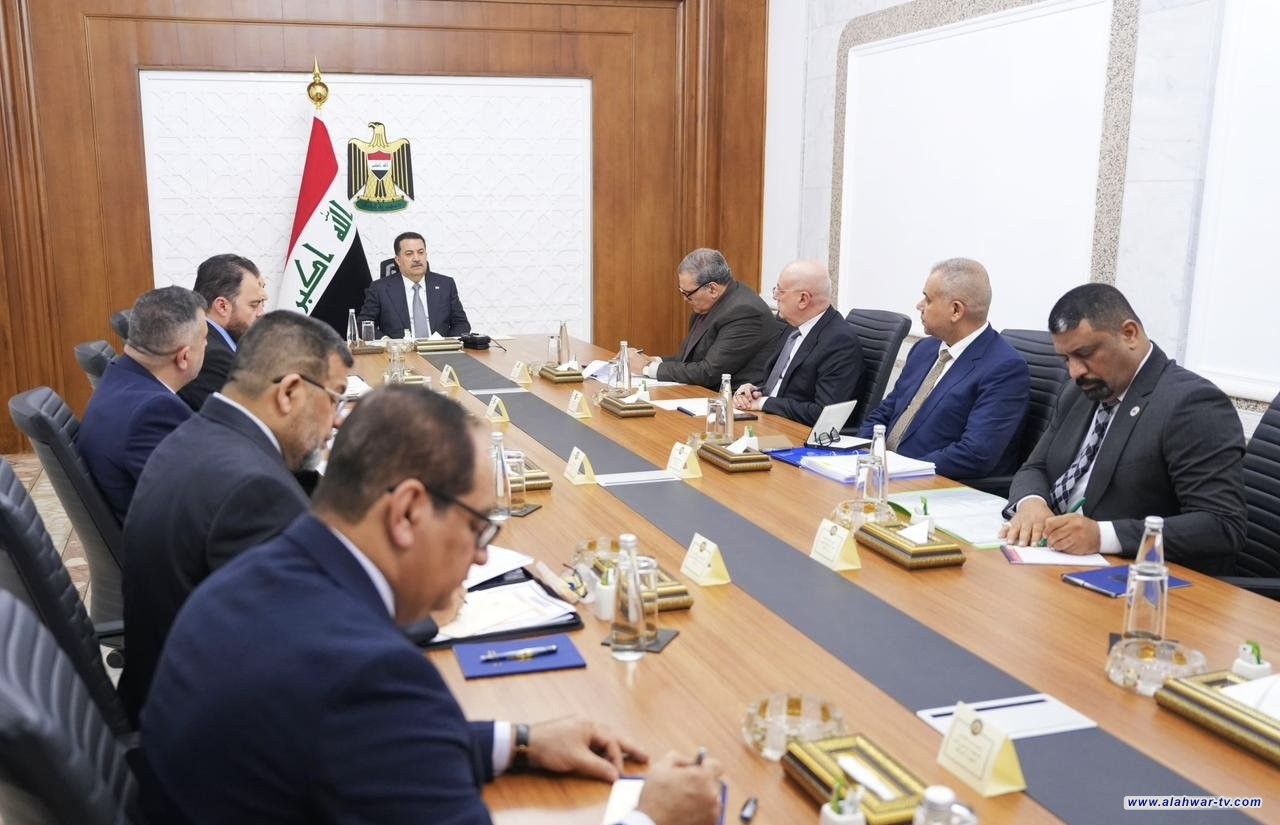رئيس الوزراء يوجه بتشكيل لجنة فنية مختصة لدراسة آليات الشحن والتحميل البحري