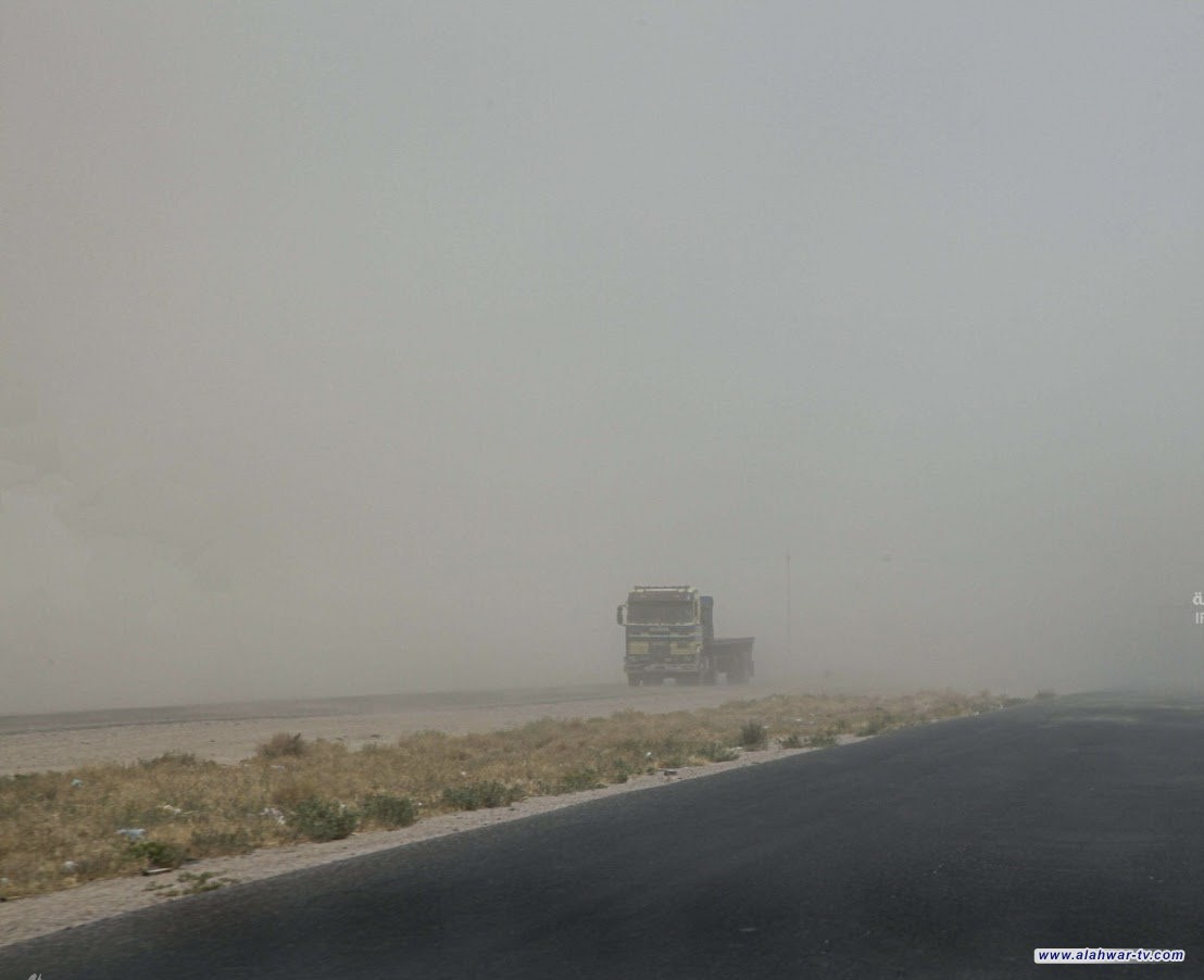 المرور تدعو أصحاب المركبات إلى الإلتزام بقواعد السير بسبب الضباب