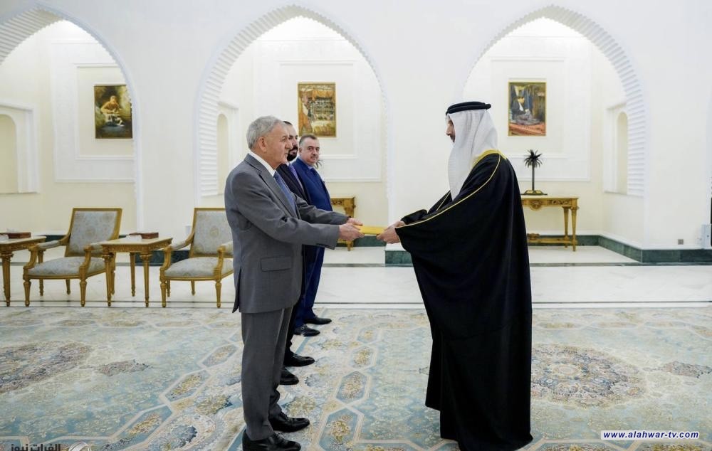 بالصور.. رئيس الجمهورية لسفراء جدد: العراق يتطلع لعلاقات متوازنة مع دول الجوار
