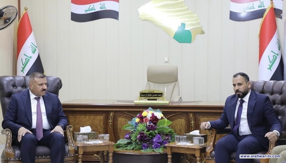 وزير الداخلية يعلن إنهاء مشكلة بصية بين المثنى وذي قار