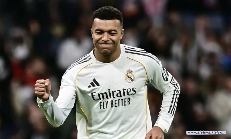 كيليان مبابي يستهدف رقم كريم بنزيما التاريخي