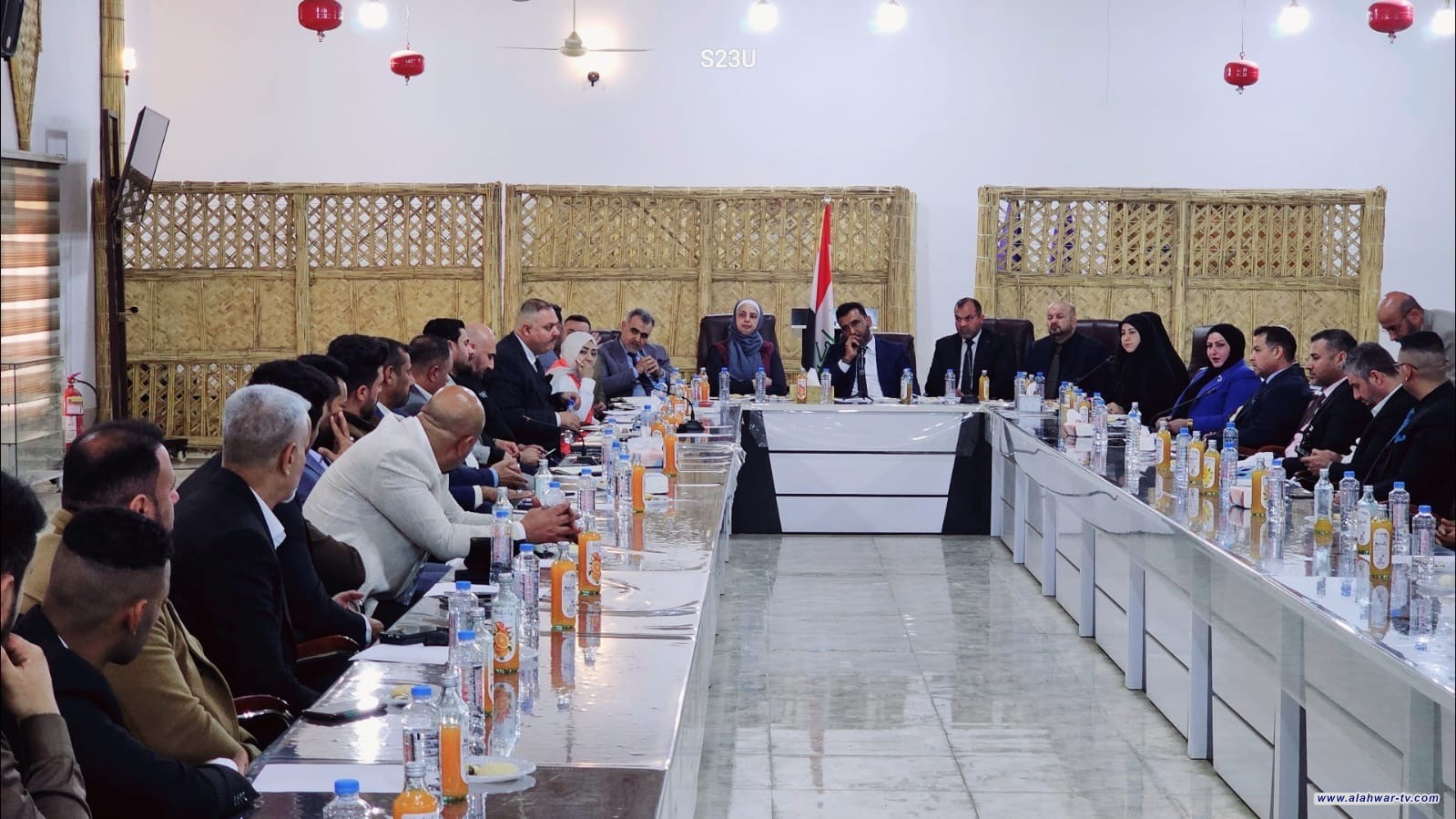 رئيس مجلس ذي قار يناقش معاناة اهالي الاهوار في الجبايش