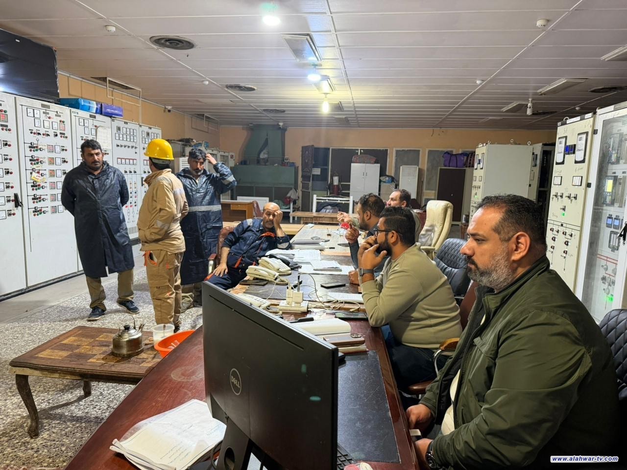 مدير فرع توزيع كهرباء ذي قار يتابع جهود إعادة المغذيات المتضررة جرّاء الأمطار