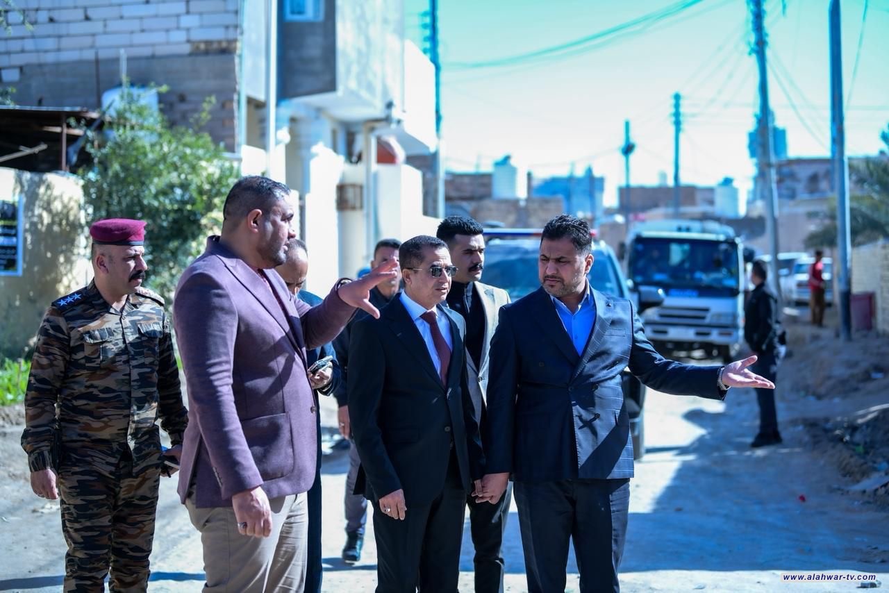 خلال جولة ميدانية..محافظ ذي قار يوجه بالإسراع في إكمال الشوارع المتبقية في حي العباس بقضاء سوق الشيوخ
