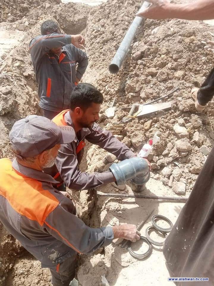 كوادر صيانة ماء الشامية الثانية تنفذ في مناطق من مدينة الناصرية