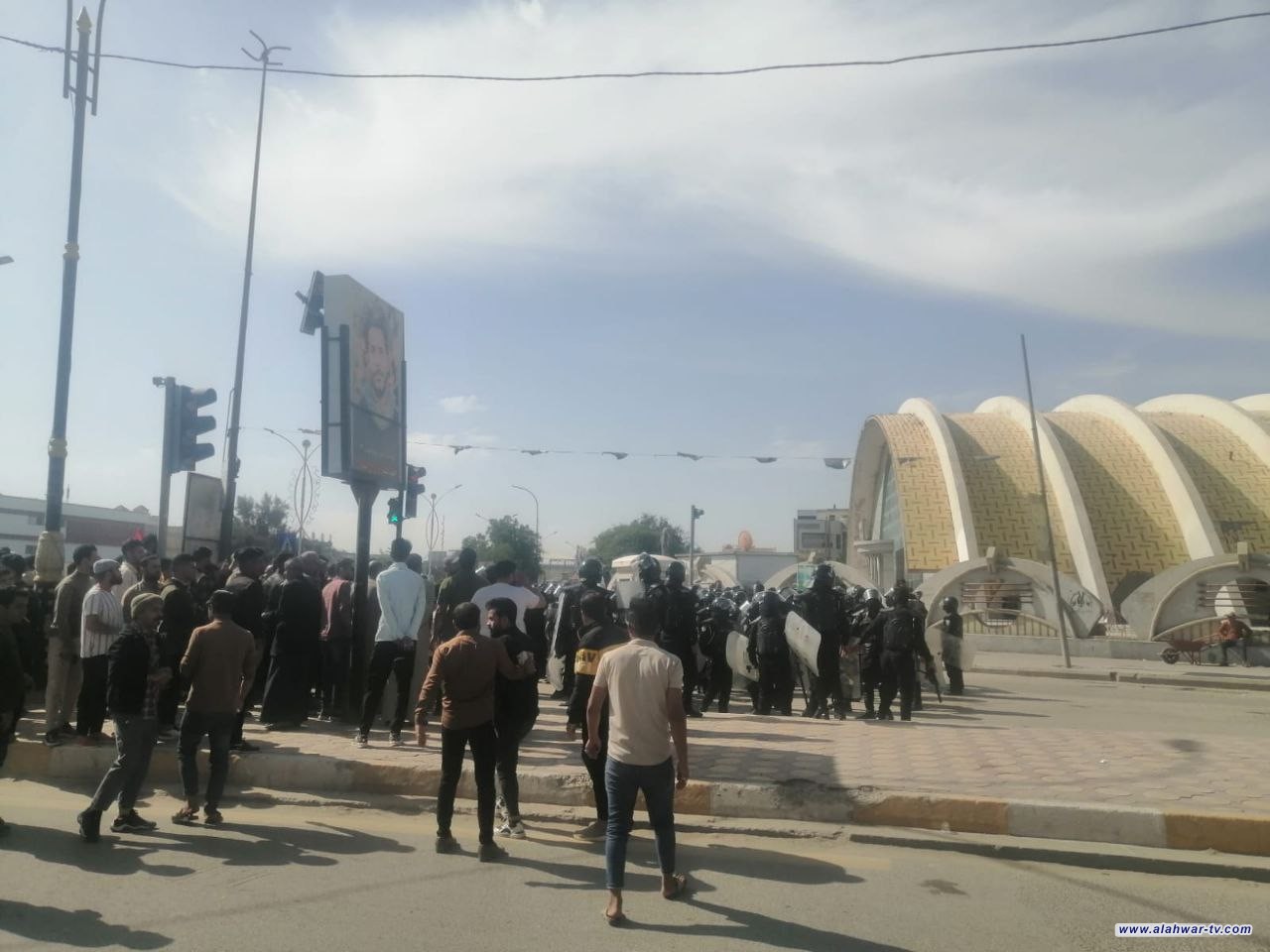 انطلاق تظاهرة للخريجين  وسط الناصرية لشمولهم بالتعيين