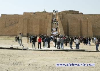 وفد مسيحي موصلّي يصل الناصرية ويزور مدينة اور الاثرية