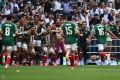 المكسيك تهزم جنوب أفريقيا في افتتاح المونديال