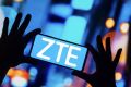 ZTE تتحدى آبل وسامسونغ بهاتف نحيف ومتطور